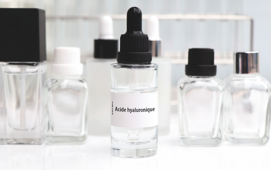 ACIDE HYALURONIQUE : L’INCONTOURNABLE MOLÉCULE ANTI-ÂGE