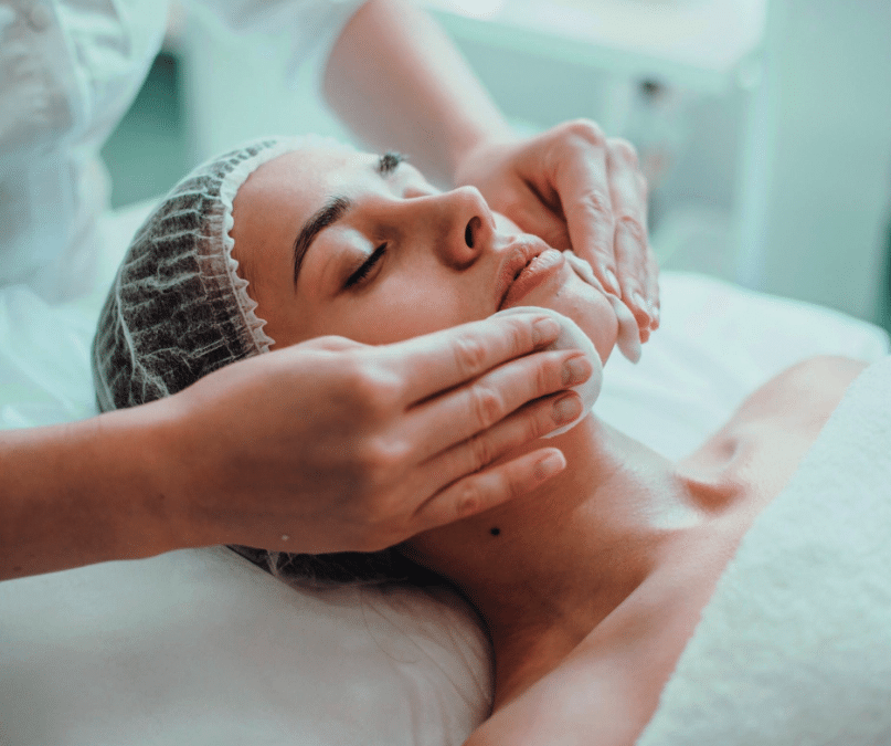 LE PEELING COSMÉTIQUE EN 3 POINTS CLÉS
