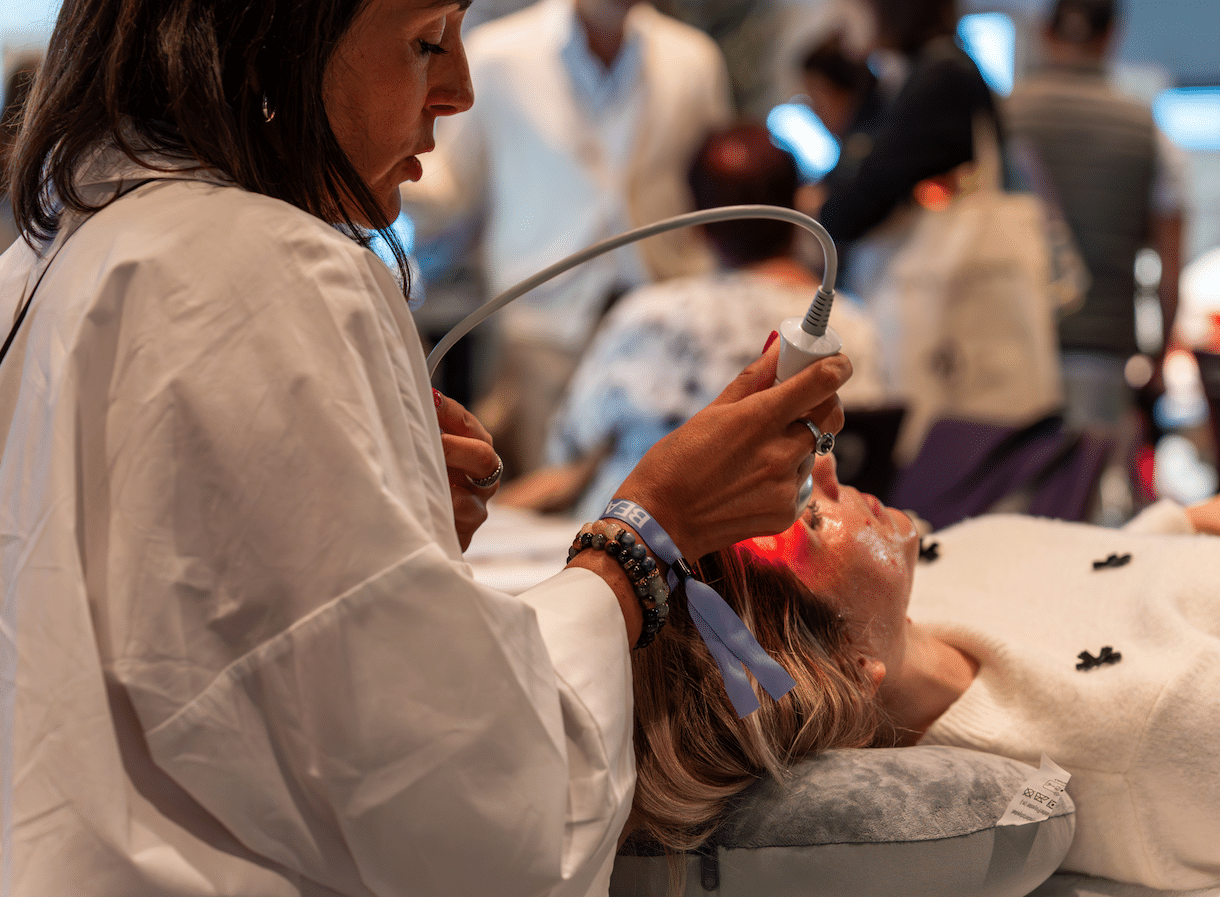 Les visiteurs ont eu l’opportunité de tester une grande variété de soins et d’échanger avec des professionnels disponibles.